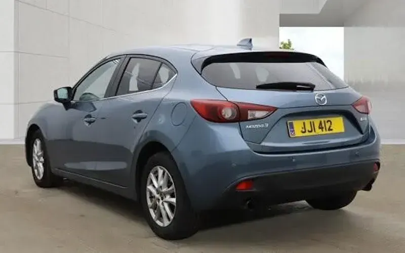 Used Mazda 3 120 HP (88 kW) 2016 Hatchback