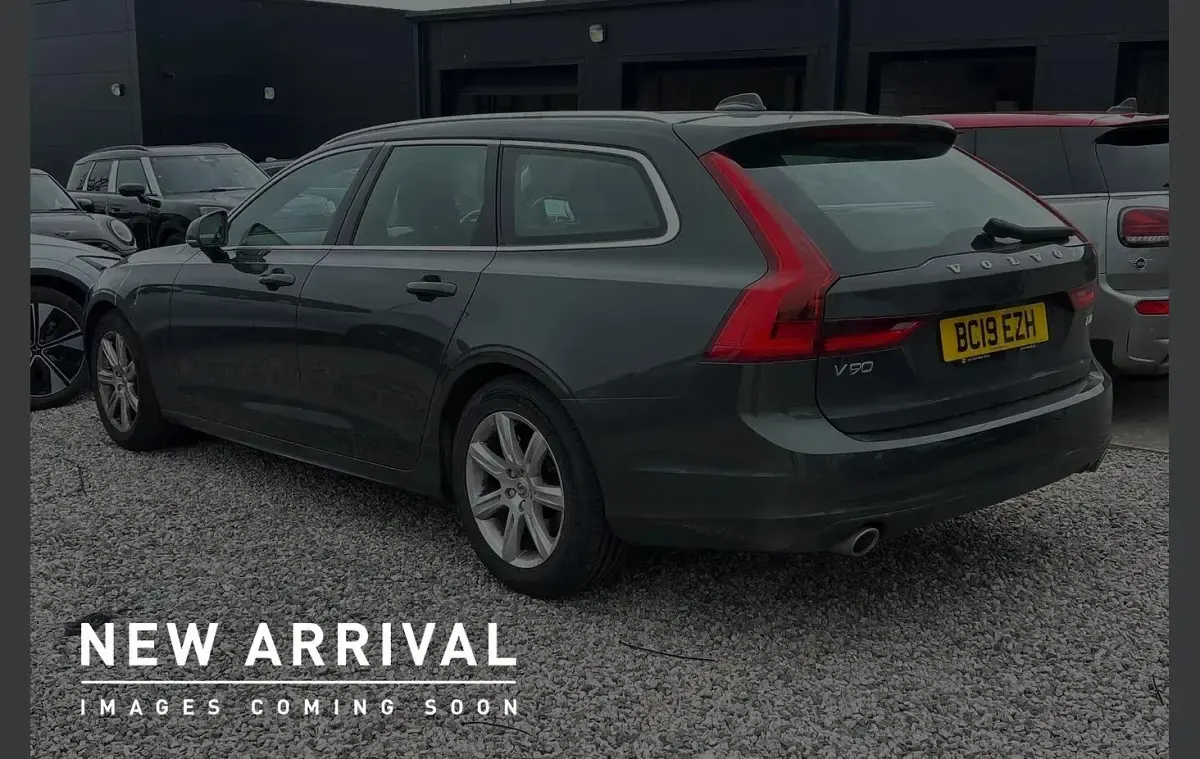Used Volvo V90 Momentum 187 HP (137 kW) 2019 Grey Estate
