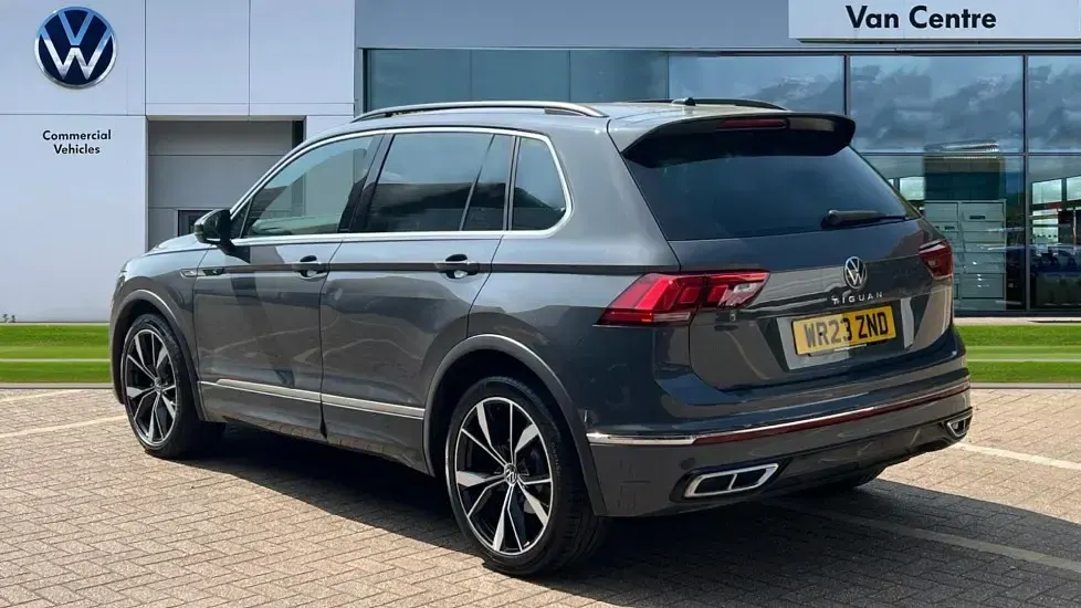 Used VW Tiguan R-line 150 HP (110 kW) 2023 Dolphin grey metallic SUV