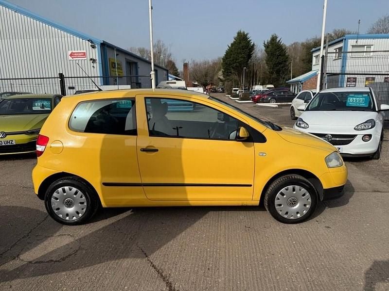 Used VW Fox 75 HP (55 kW) 2009 Yellow Hatchback