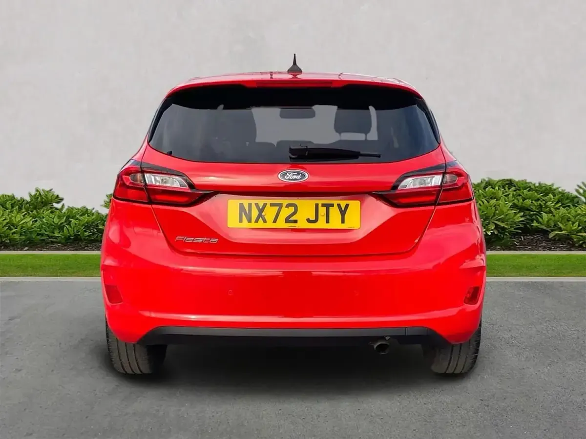 Usado Ford Fiesta Titanium 2023 Rojo Utilitario