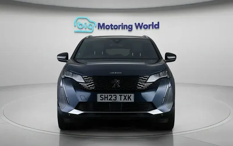 Second-hand Peugeot 3008 Allure+ 131 CP (96 kW) 2023 Albastru SUV