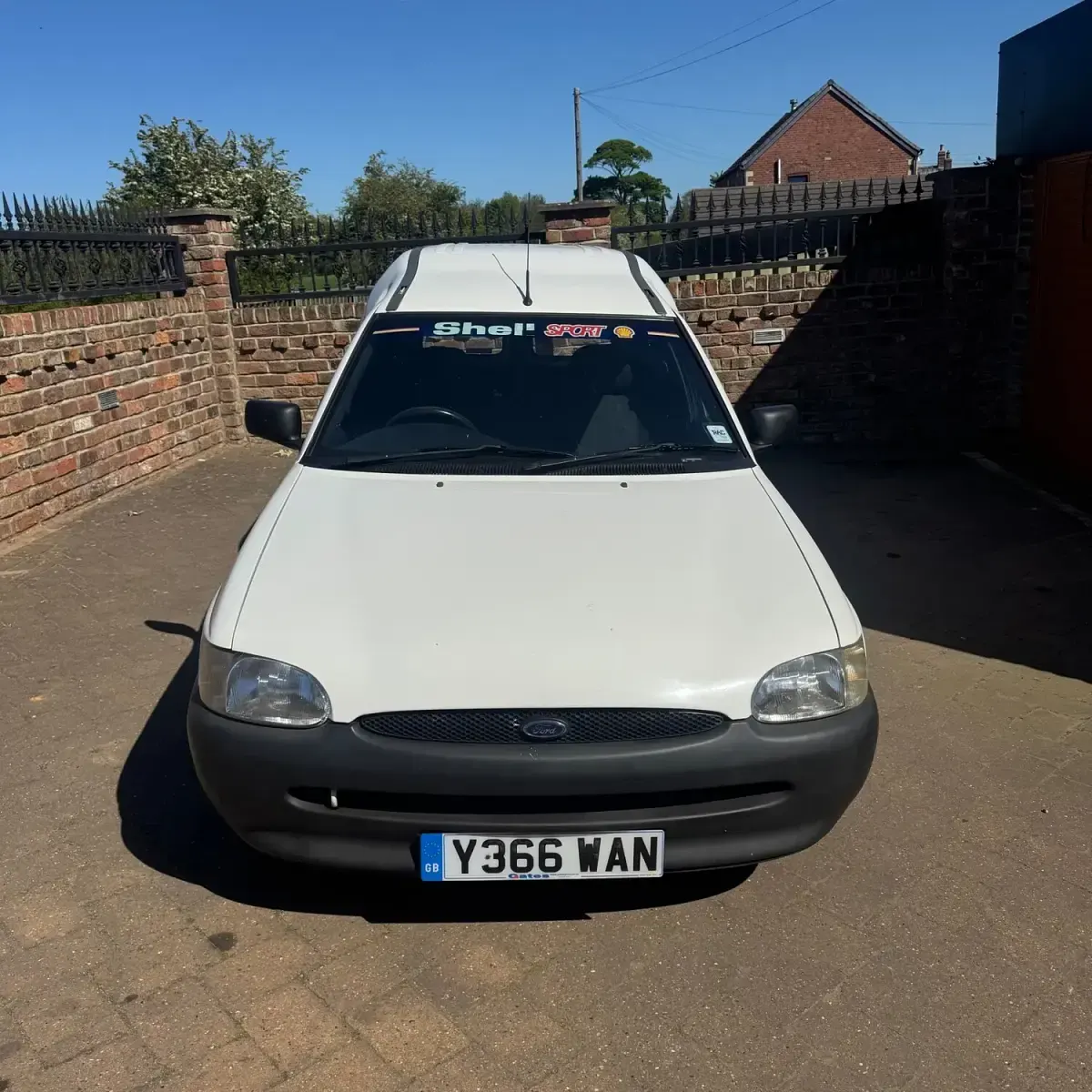 Used Ford Escort 55 HP (40 kW) 2001 White