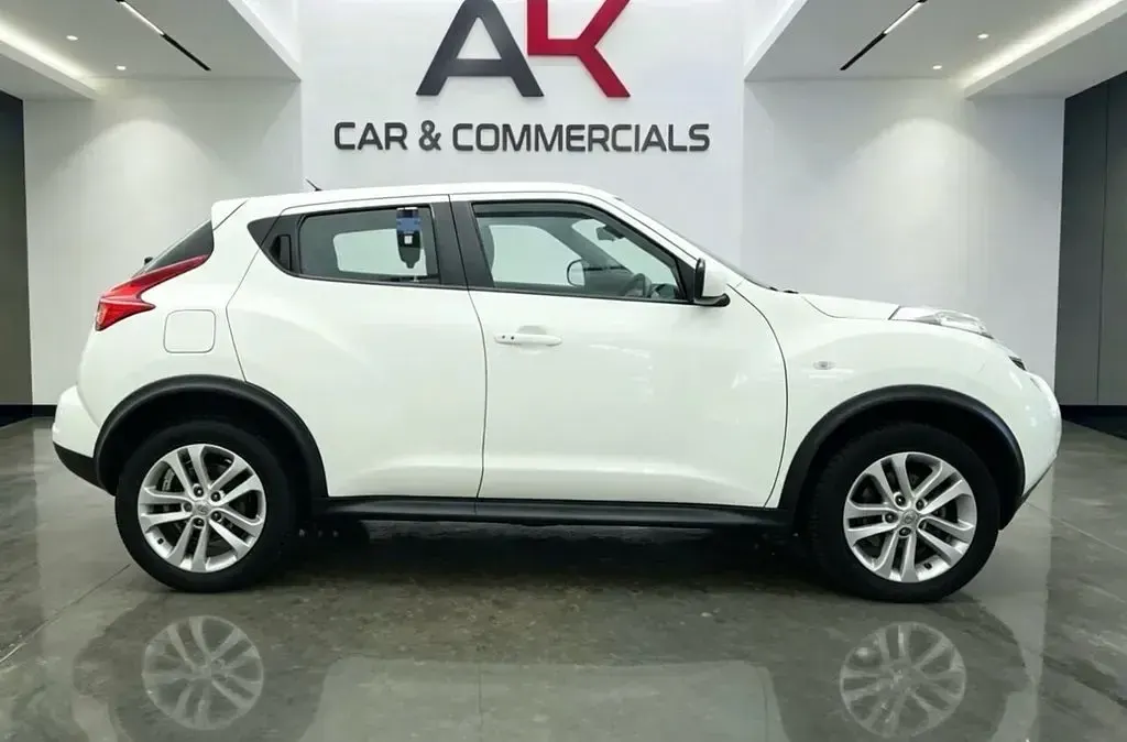 Used Nissan Juke Tekna 110 HP (80 kW) 2011 White SUV