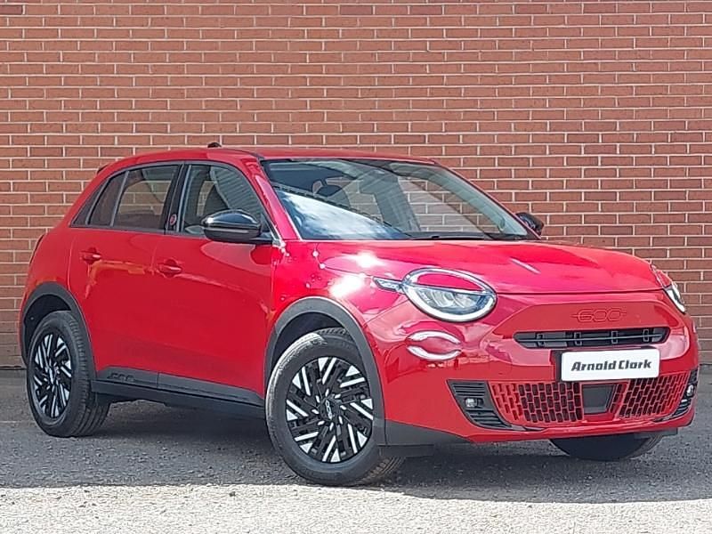 Pastel red New 2025 Fiat 600 Red Hatchback | £21,998 (Fair price) - Image 1/4