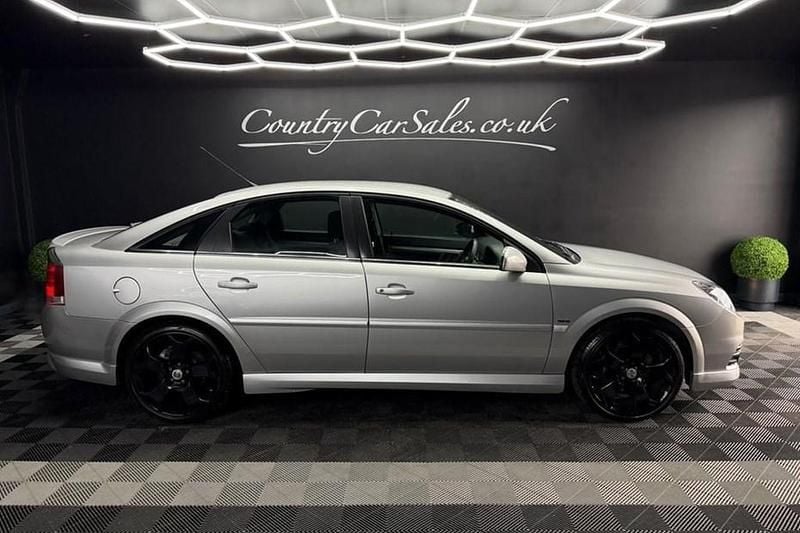 Used Vauxhall Vectra SRi 2007 Silver Hatchback