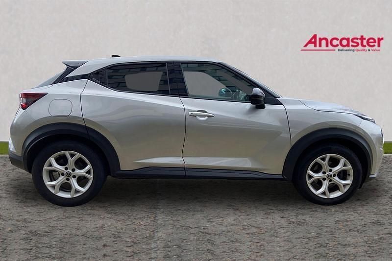 Used Nissan Juke Tekna 114 HP (83 kW) 2020 Silver SUV
