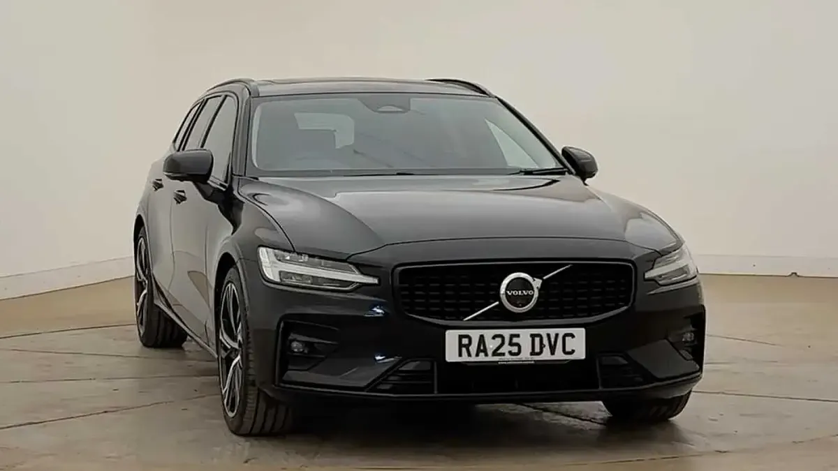 Used Volvo V60 Ultra 2025 Black Estate