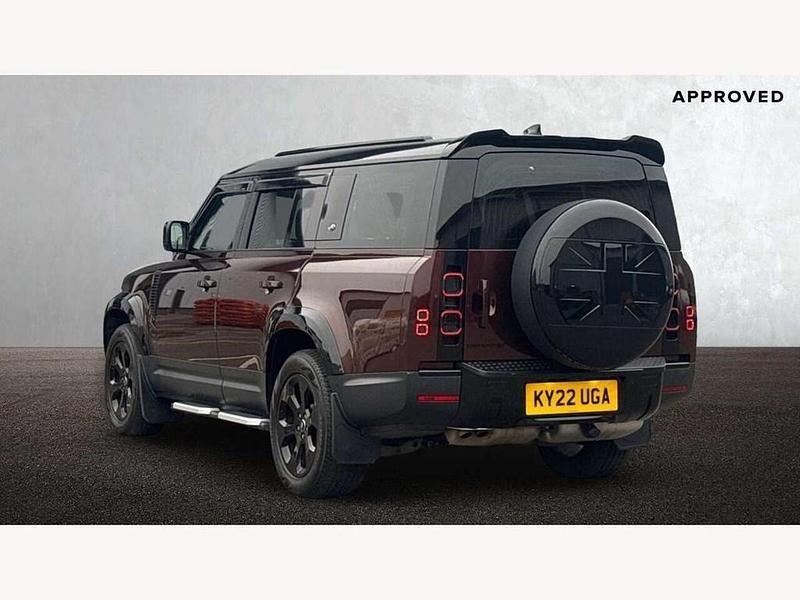 Used Land Rover Defender HSE 300 HP (220 kW) 2022 Red SUV