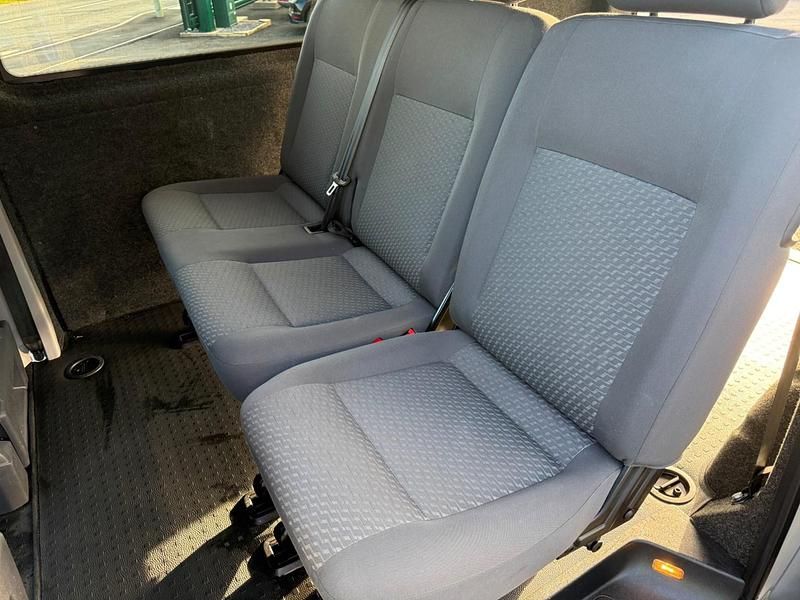 Begagnad VW Transporter Highline 180 HK (132 kW) 2013 Silver Van