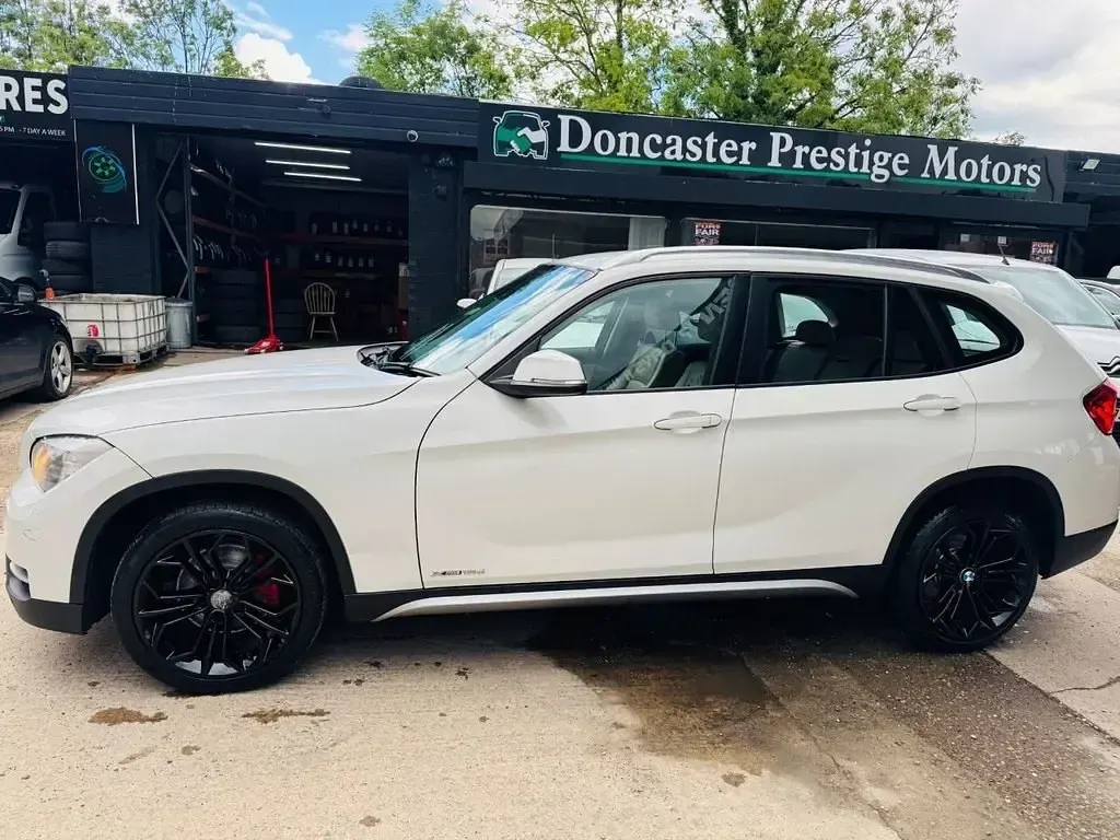 Używany BMW X1 xLine 143 KM (105 kW) 2014 Biały SUV