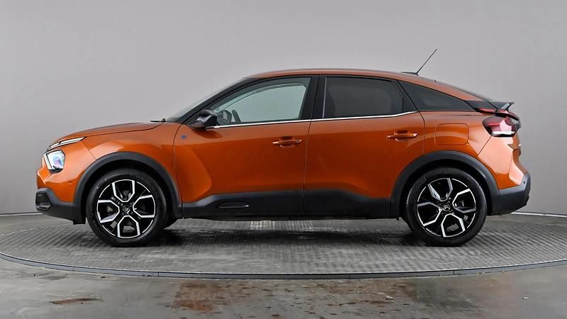 Used Citroën e-C4 Shine 100 kW (136 HP) 2022 Brown Hatchback