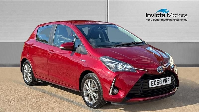 Red Used 2018 Toyota Yaris Hybrid Hatchback | £10,850 (Good price) - Image 1/4