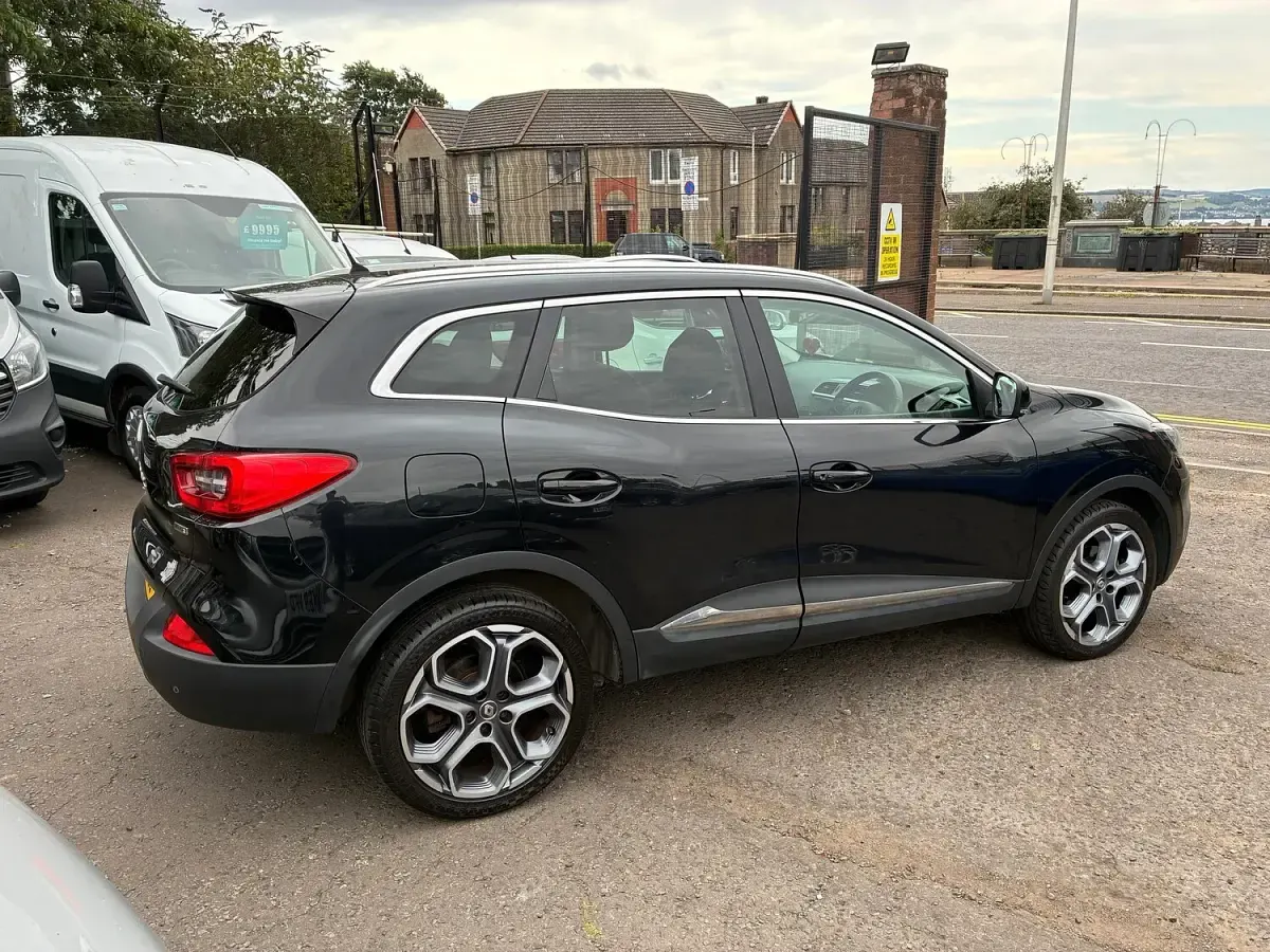 Used Renault Kadjar Dynamique 110 HP (80 kW) 2016 Black SUV