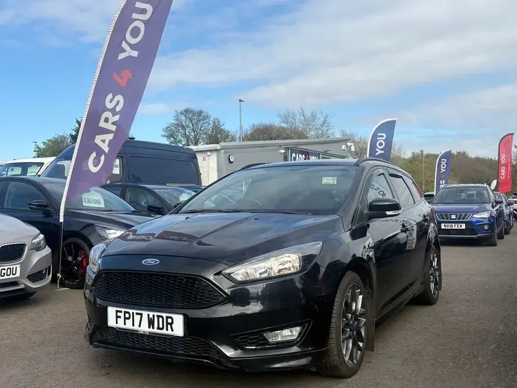 Used Ford Focus ST-Line 120 HP (88 kW) 2017 Black Estate