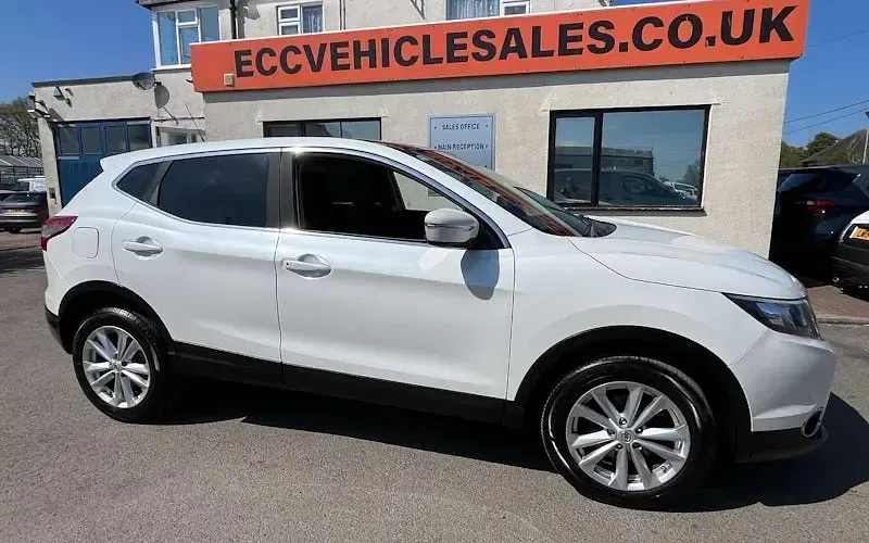 Used Nissan Qashqai Acenta Premium 131 HP (96 kW) 2014 SUV
