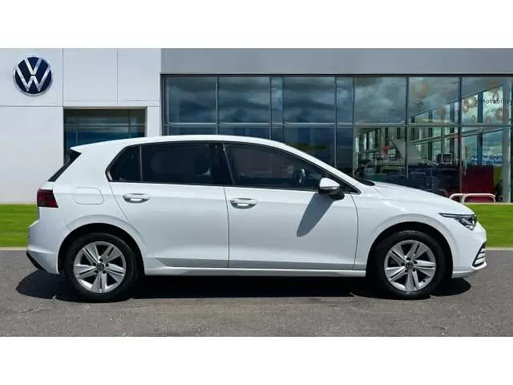 Used VW Golf VIII 130 HP (95 kW) 2020
