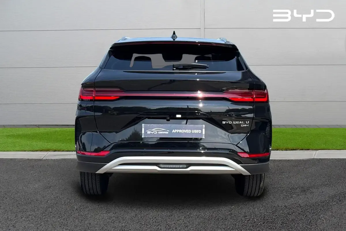 Used BYD Seal U Comfort 218 HP (160 kW) 2025 Black SUV