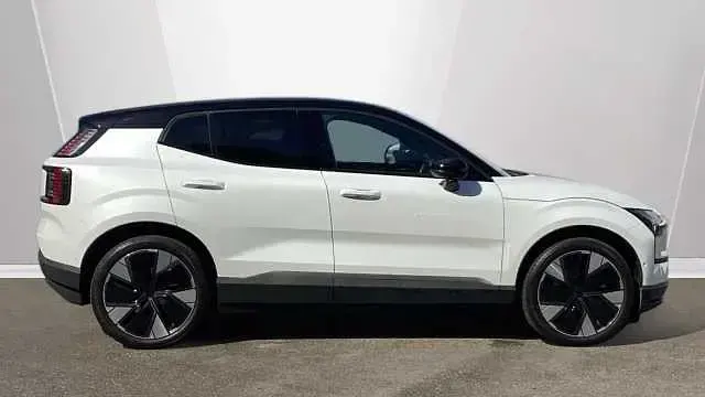 Used Volvo EX30 Ultra 310 kW (422 HP) 2025 White SUV
