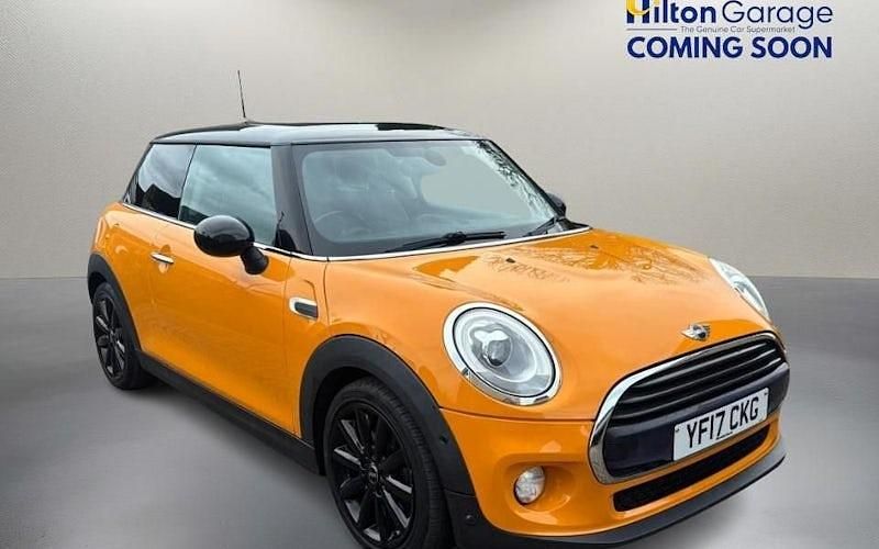 Used Mini Cooper Hatch 136 HP (100 kW) 2017 Orange Hatchback