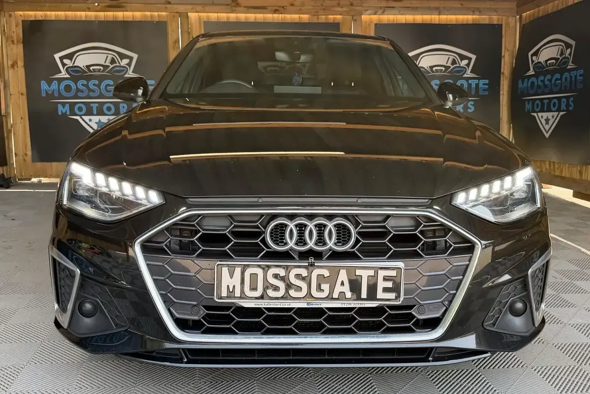 Used Audi A4 S-Line 163 HP (119 kW) 2021 Black Sedan