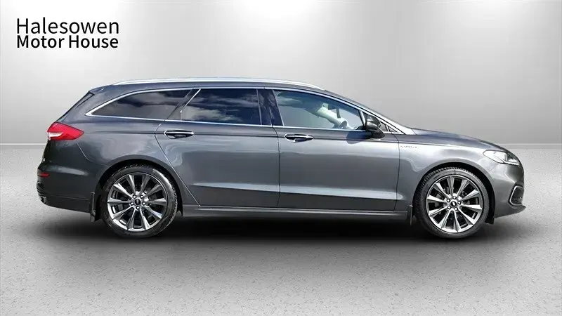 Used Ford Mondeo Vignale 190 HP (139 kW) 2019 Grey Estate