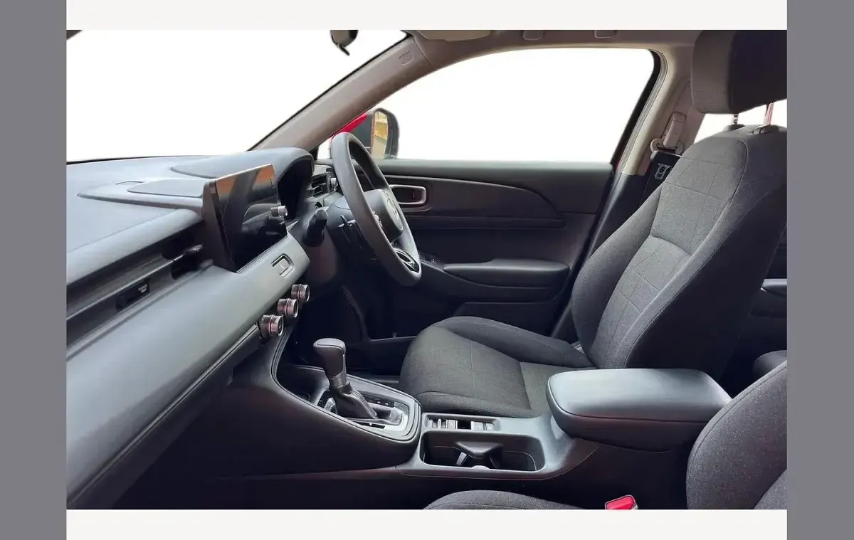 Used Honda HR-V Elegance 129 HP (94 kW) 2022 Crystal red SUV