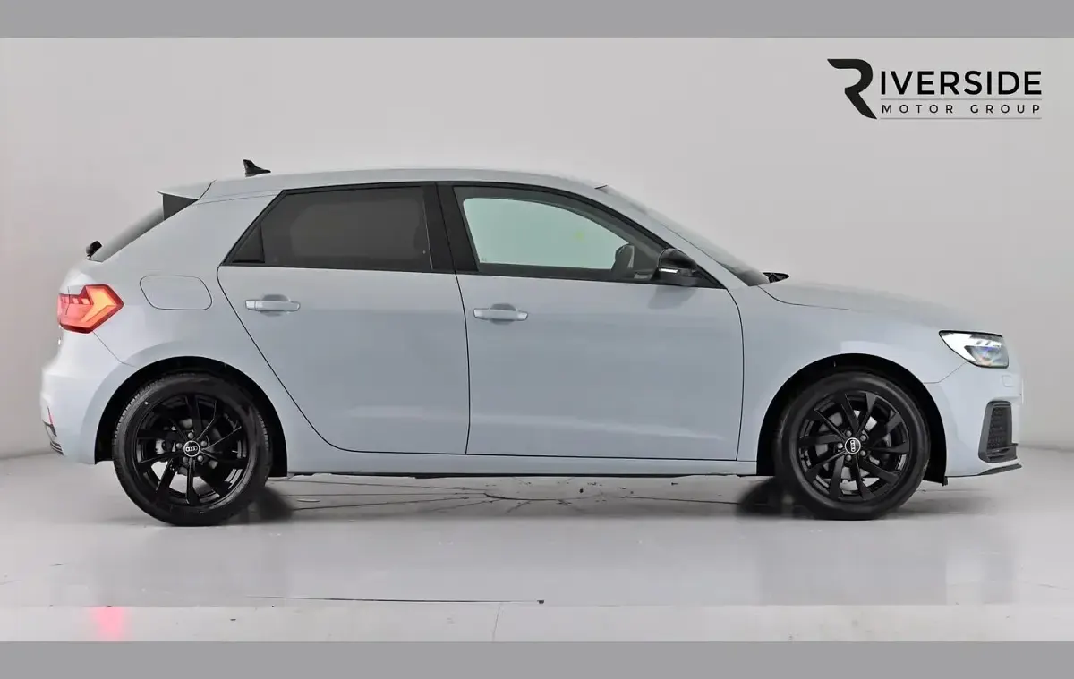 Used Audi A1 Sport 108 HP (79 kW) 2022 Grey SUV