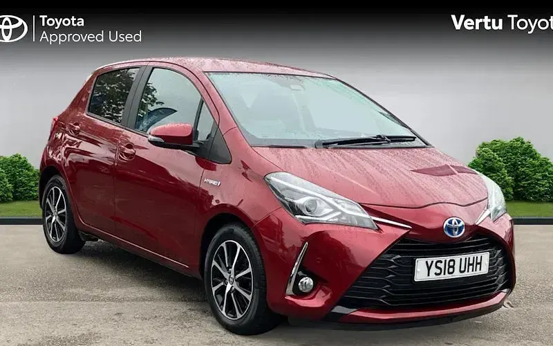 Used Toyota Yaris Hybrid 101 HP (74 kW) 2019 Hatchback