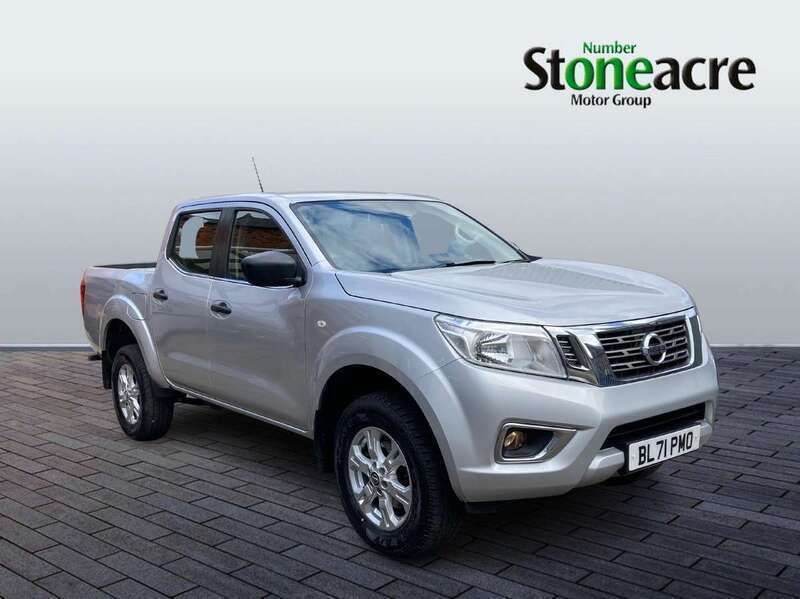 Silver Used 2021 Nissan Navara Acenta Pickup | £16,188 (Fair price) - Image 1/4