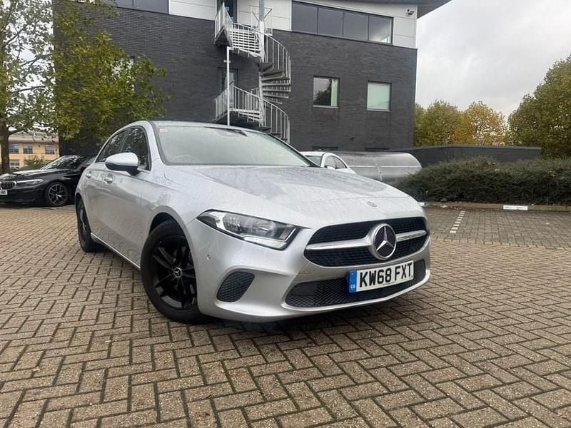 Used Mercedes A180 Executive 116 HP (85 kW) 2018 Silver Hatchback