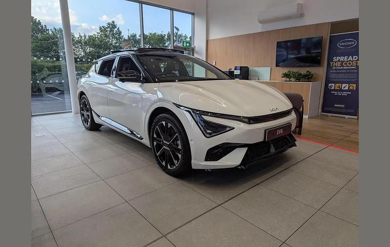 Used Kia EV6 GT-Line S 167 kW (228 HP) 2025 White pearl SUV