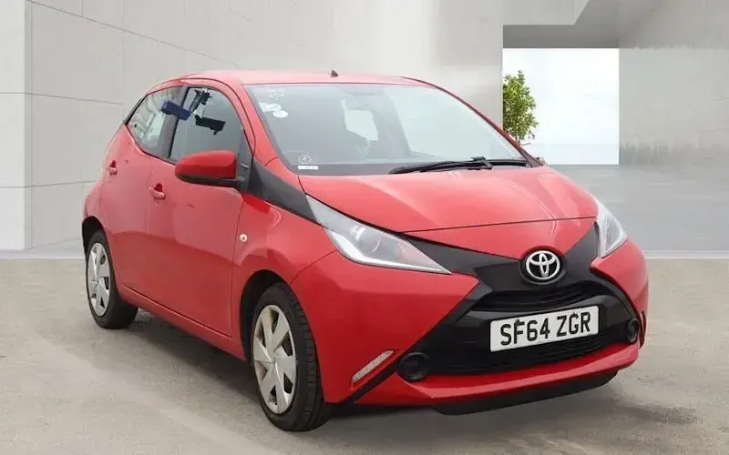 Used Toyota Aygo X-play 69 HP (50 kW) 2018 Hatchback