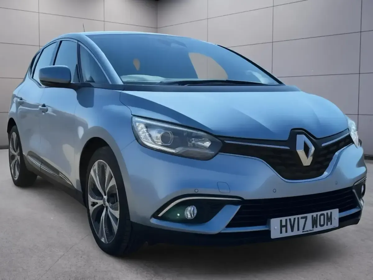 Used Renault Scénic III Dynamique 130 HP (95 kW) 2017 Blue MPV