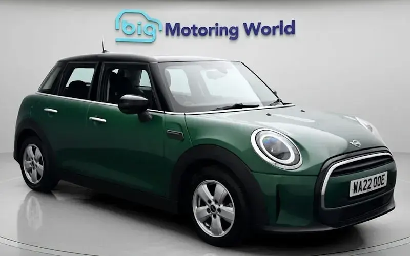 Used Mini Cooper Classic 136 HP (100 kW) 2022 Hatchback