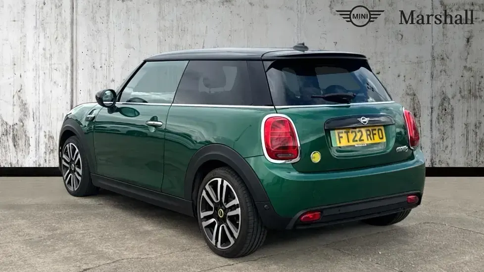 Used Mini Cooper S Level 2 135 kW (184 HP) 2022 British racing green iv Hatchback
