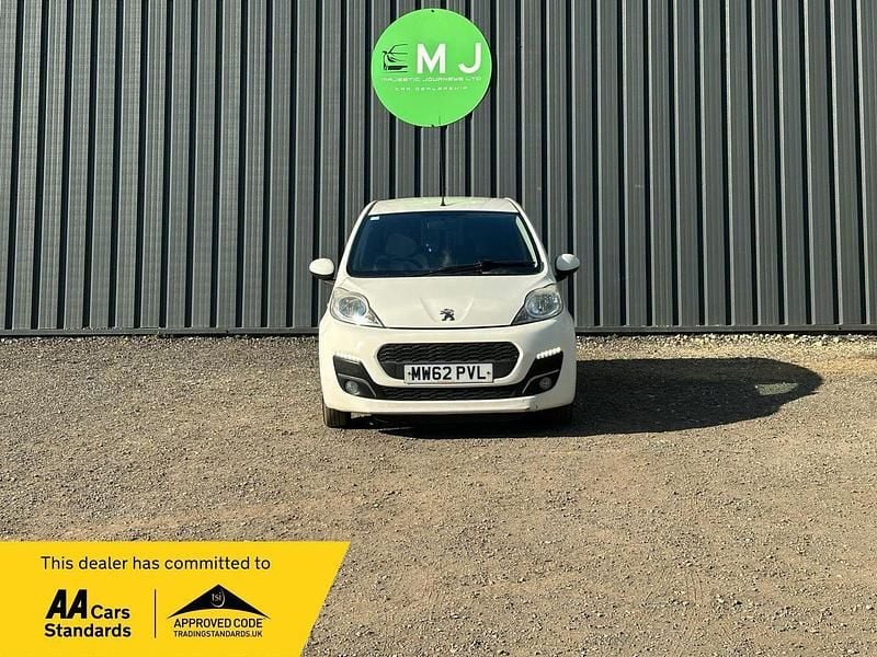 White Used 2013 Peugeot 107 Allure Hatchback | £1,871 (Fair price) - Image 1/2
