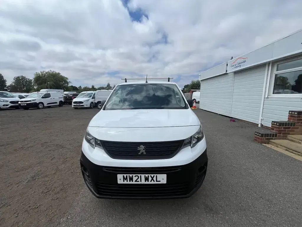 Used Peugeot Partner 2021 White MPV