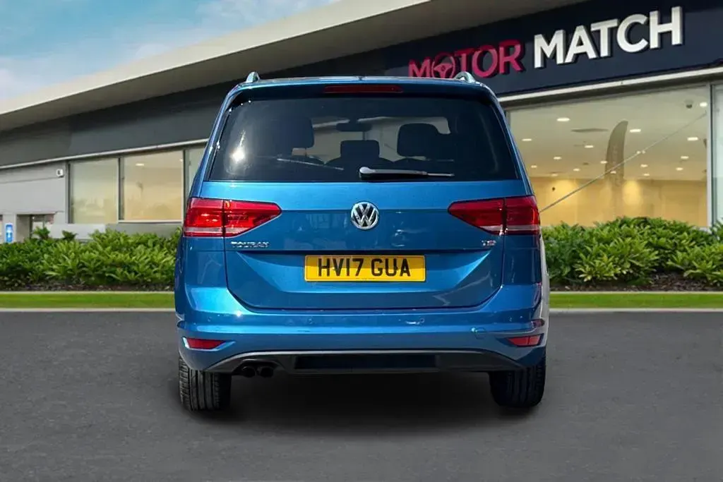 Used VW Touran SEL 150 HP (110 kW) 2017 Blue MPV