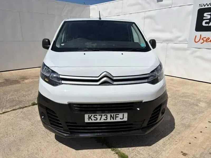 Used Citroën Dispatch 100 HP (73 kW) 2023 White MPV