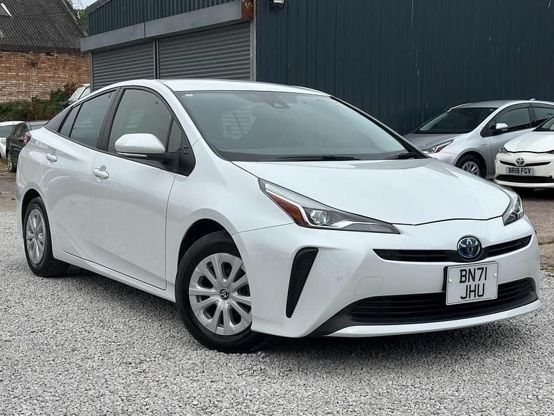 White Used 2021 Toyota Prius Hatchback | £15,495 (Fair price) - Image 1/4