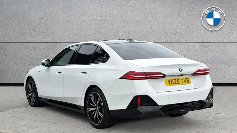 Used BMW 520 M Sport 205 HP (150 kW) 2025 White