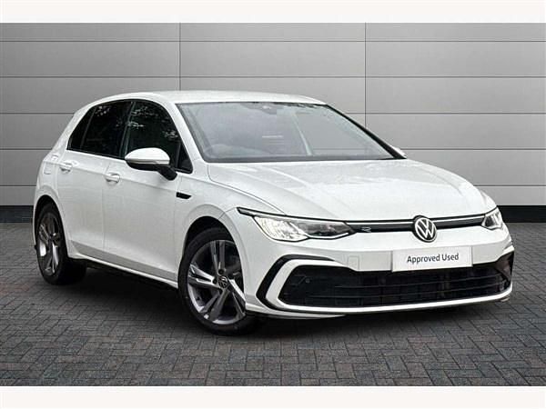 Pure white Used 2020 VW Golf VII R-line Hatchback | £16,950 (Fair price) - Image 1/3