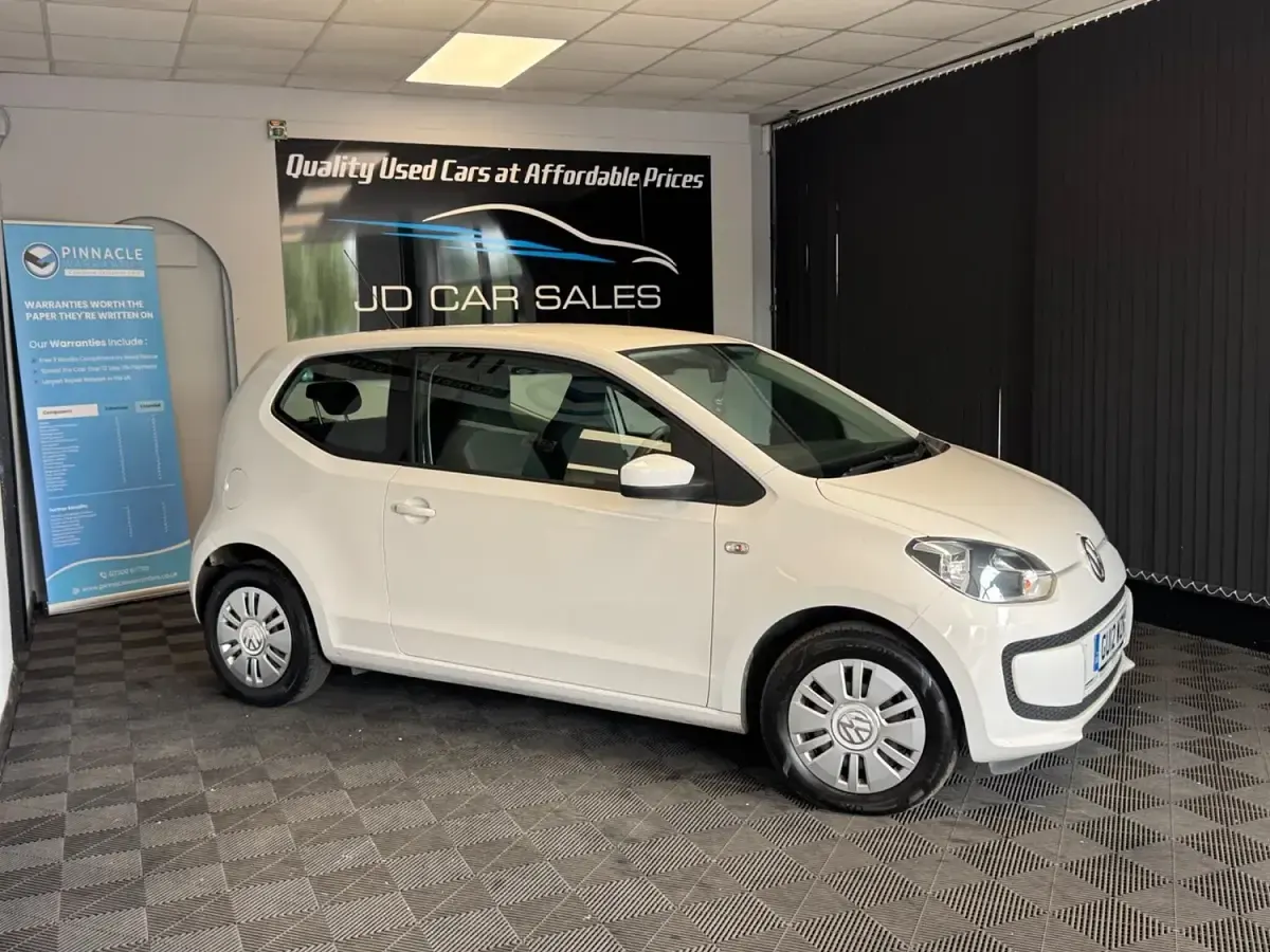 Used VW up! move up! 60 HP (44 kW) 2012 White Hatchback