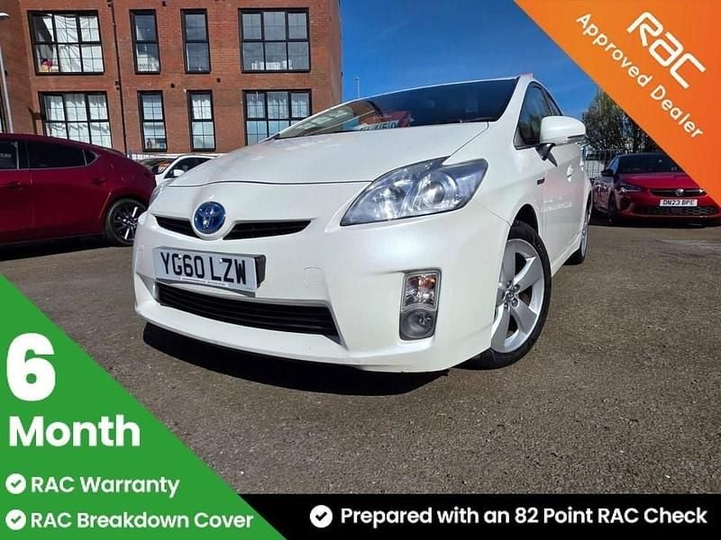 Used Toyota Prius T4 2010 White Hatchback
