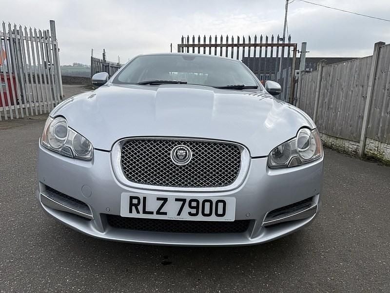 Used Jaguar XF Luxury 271 HP (199 kW) 2009 Silver Sedan