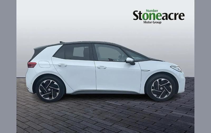 Used VW ID.3 Pro 106 kW (145 HP) 2022 White Hatchback