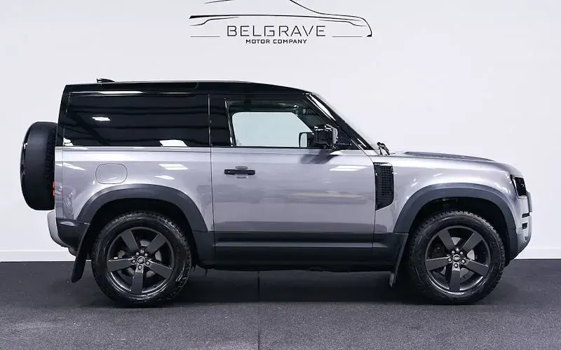 Used Land Rover Defender 200 HP (147 kW) 2021 SUV