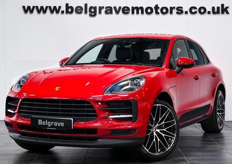 Carmine red special gloss Used 2021 Porsche Macan SUV | £41,480 (Fair price) - Image 1/3