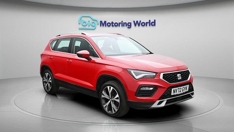 Begagnad Seat Ateca SE Technology 148 HK (108 kW) 2023 Röd SUV